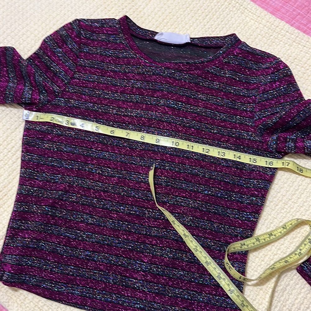 Metallic/ glitter Top ✨ - Picture 6 of 11